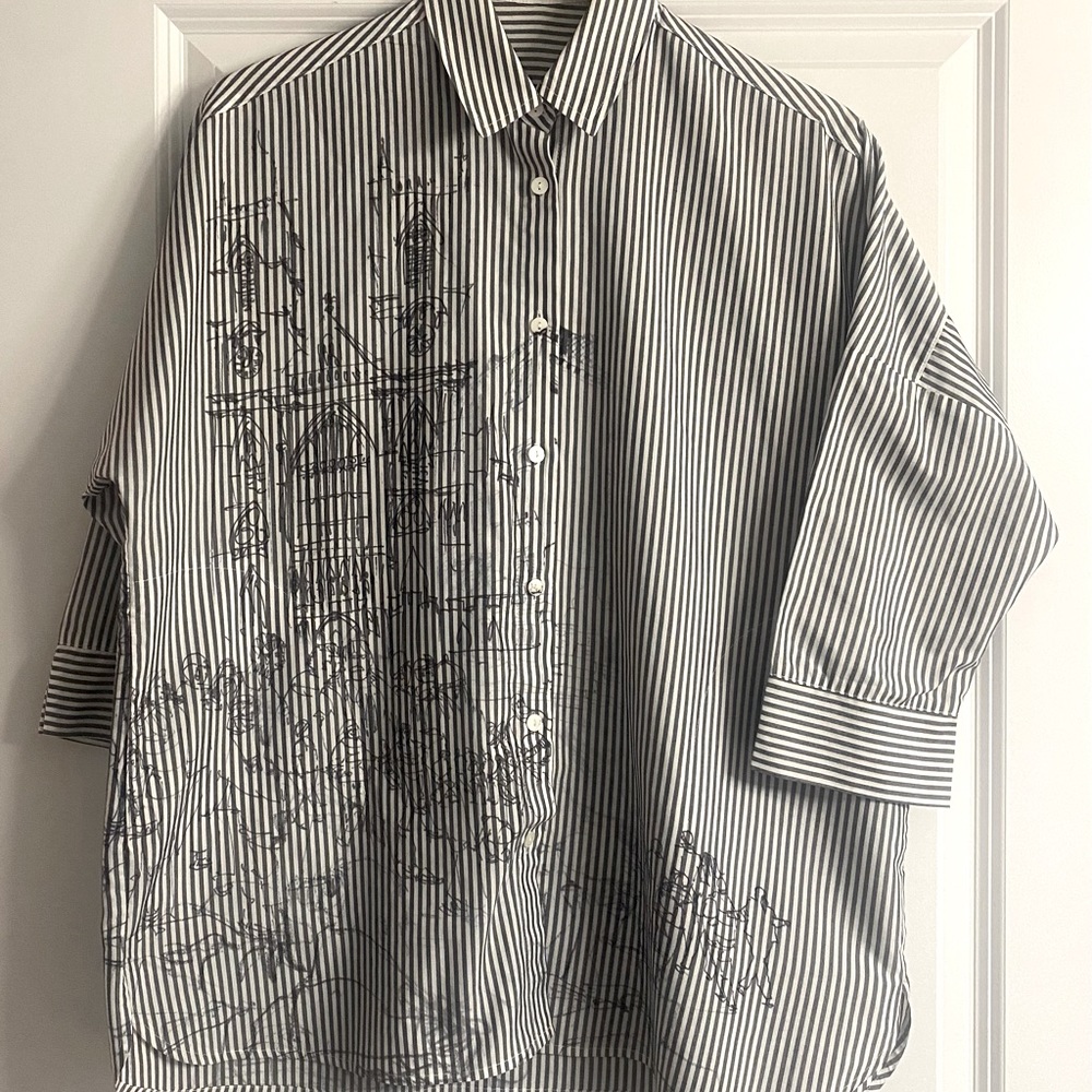 NWOT Terra Sj Apparel button down side pocket printed blouse.
